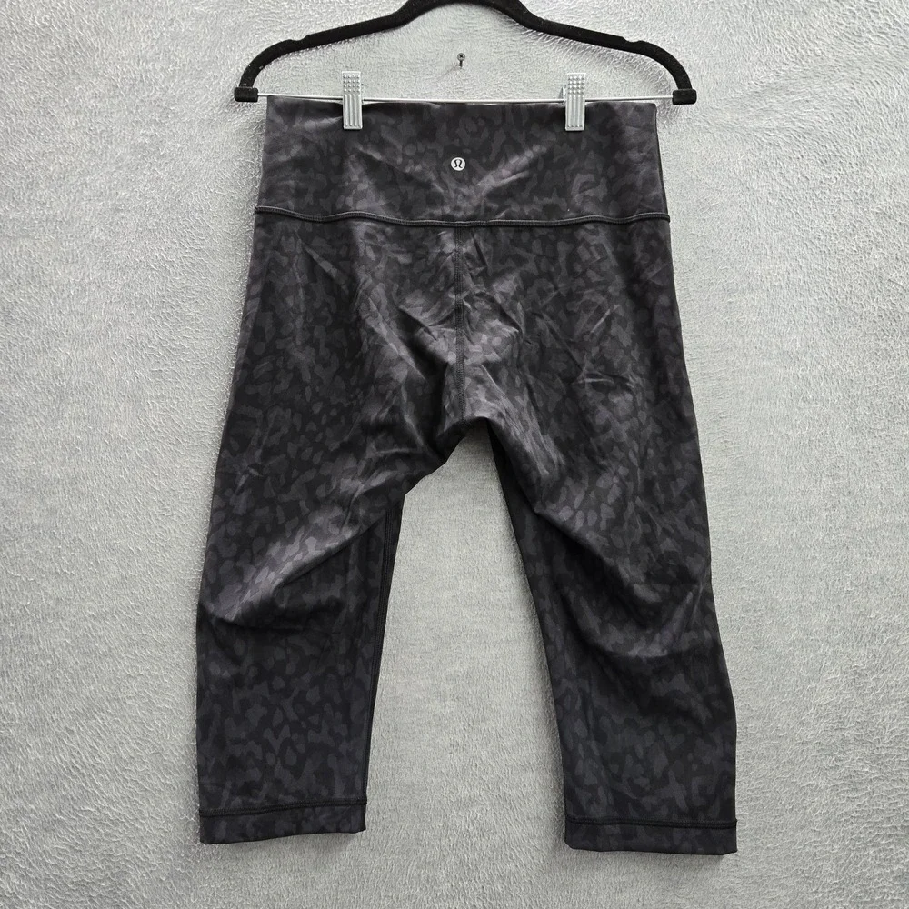 lululemon athletica *please carefully